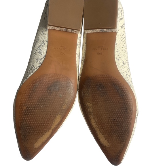 Cole Haan 10B Ladies Slip On Upper Embossed Leather Shoes - Picture 7 of 7